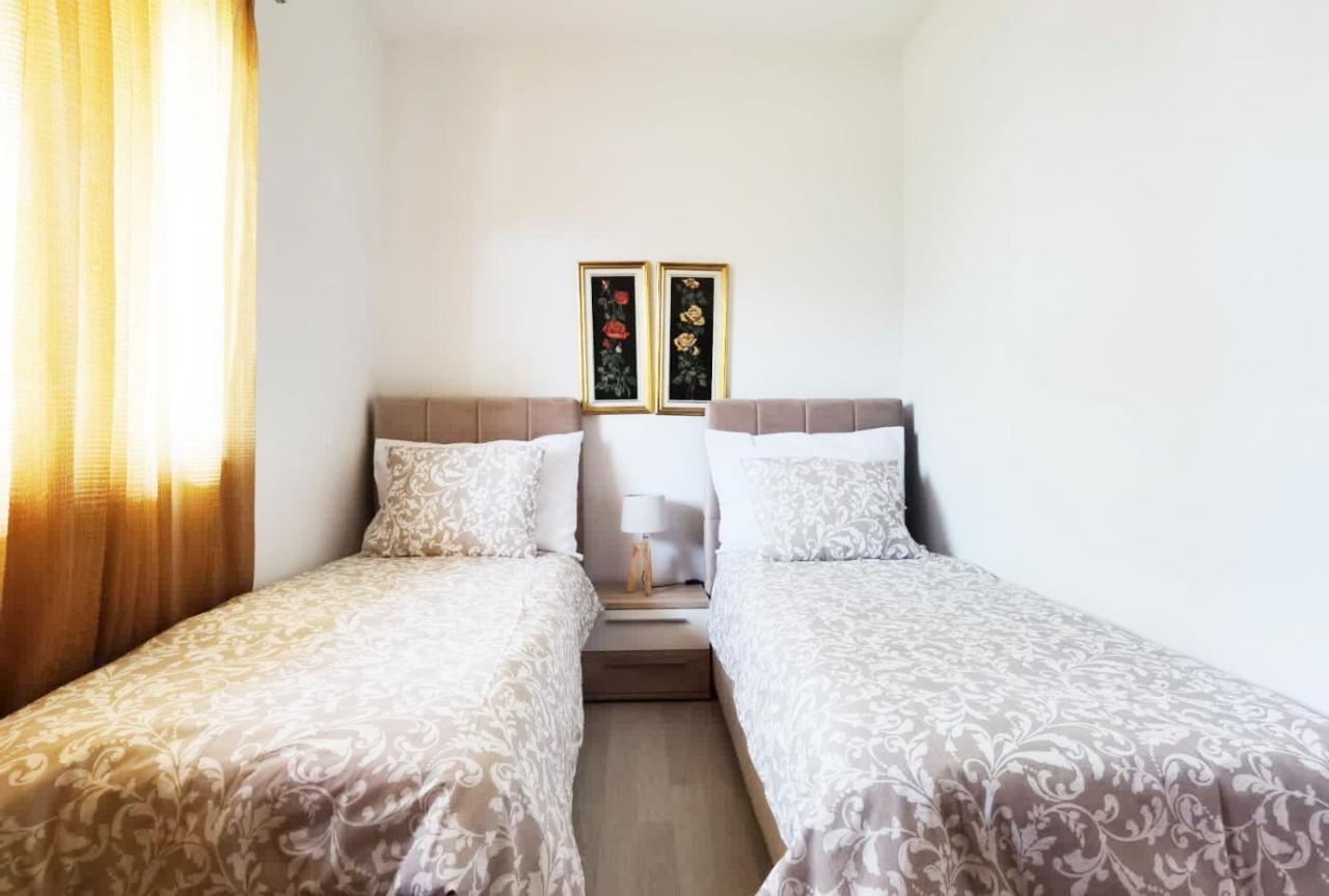 דירות Novigrad Istria Casa Sol Maris מראה חיצוני תמונה