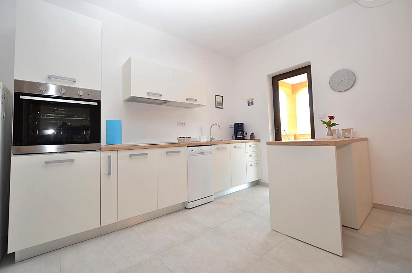 דירות Novigrad Istria Casa Sol Maris מראה חיצוני תמונה