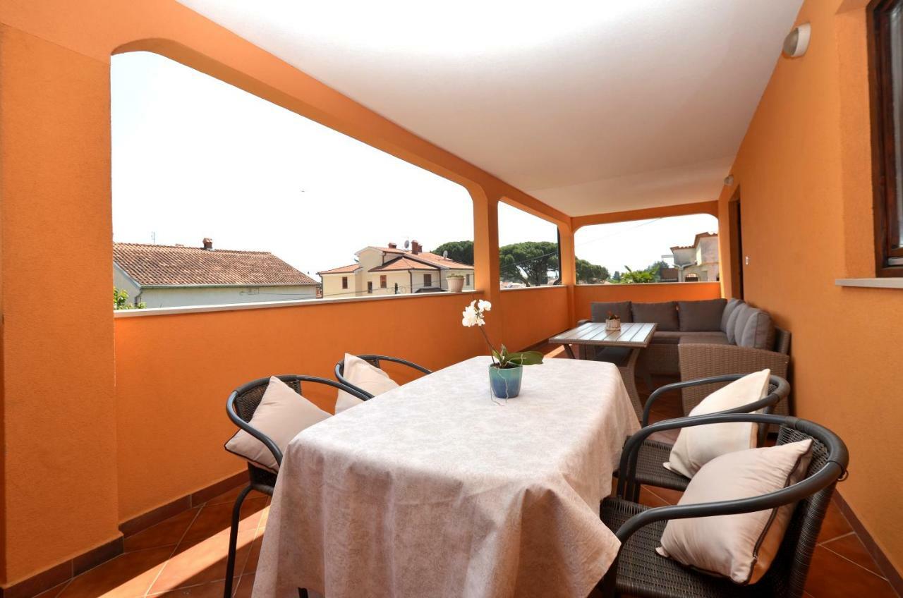 דירות Novigrad Istria Casa Sol Maris מראה חיצוני תמונה