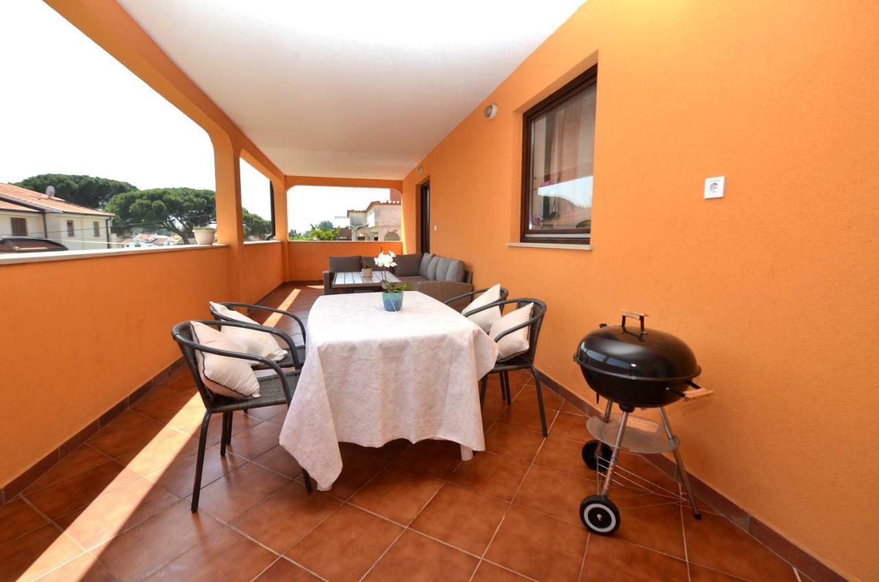 דירות Novigrad Istria Casa Sol Maris מראה חיצוני תמונה